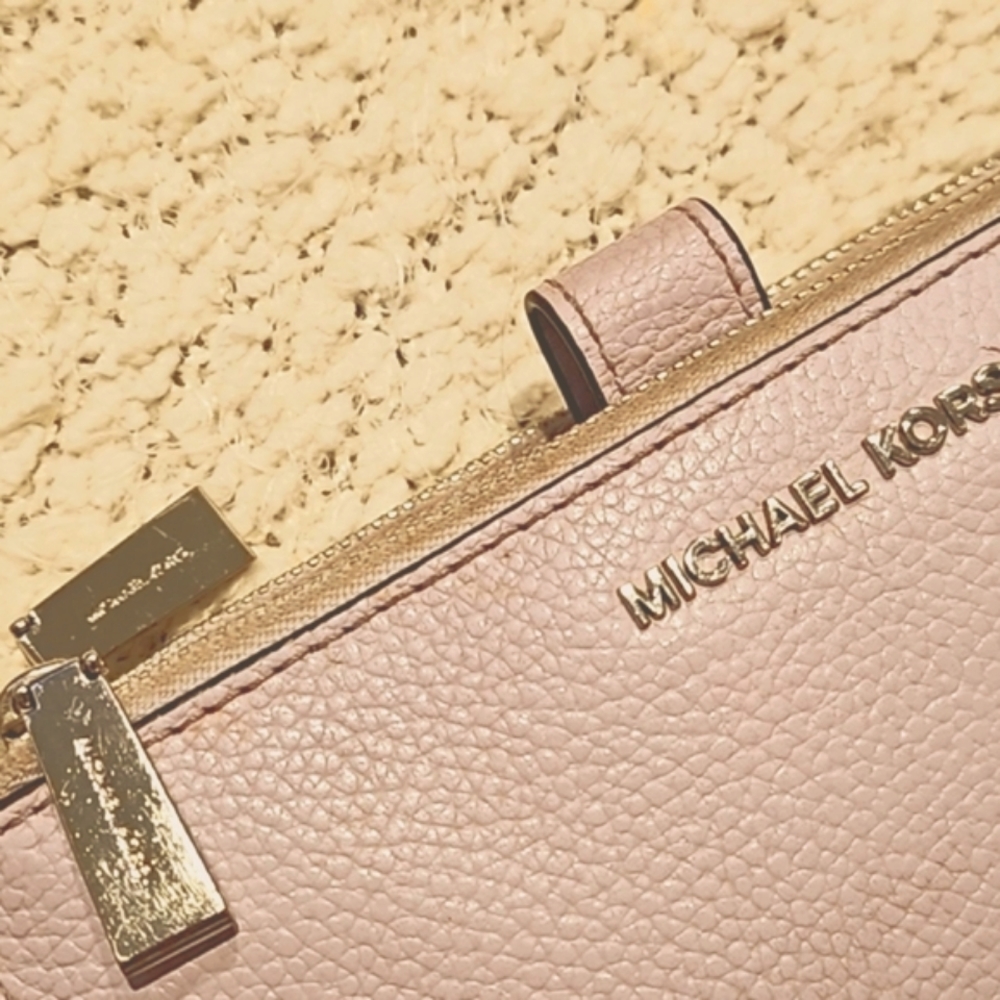 Michael Kors Adele Smartphone Lavender Jetset Tra… - image 6